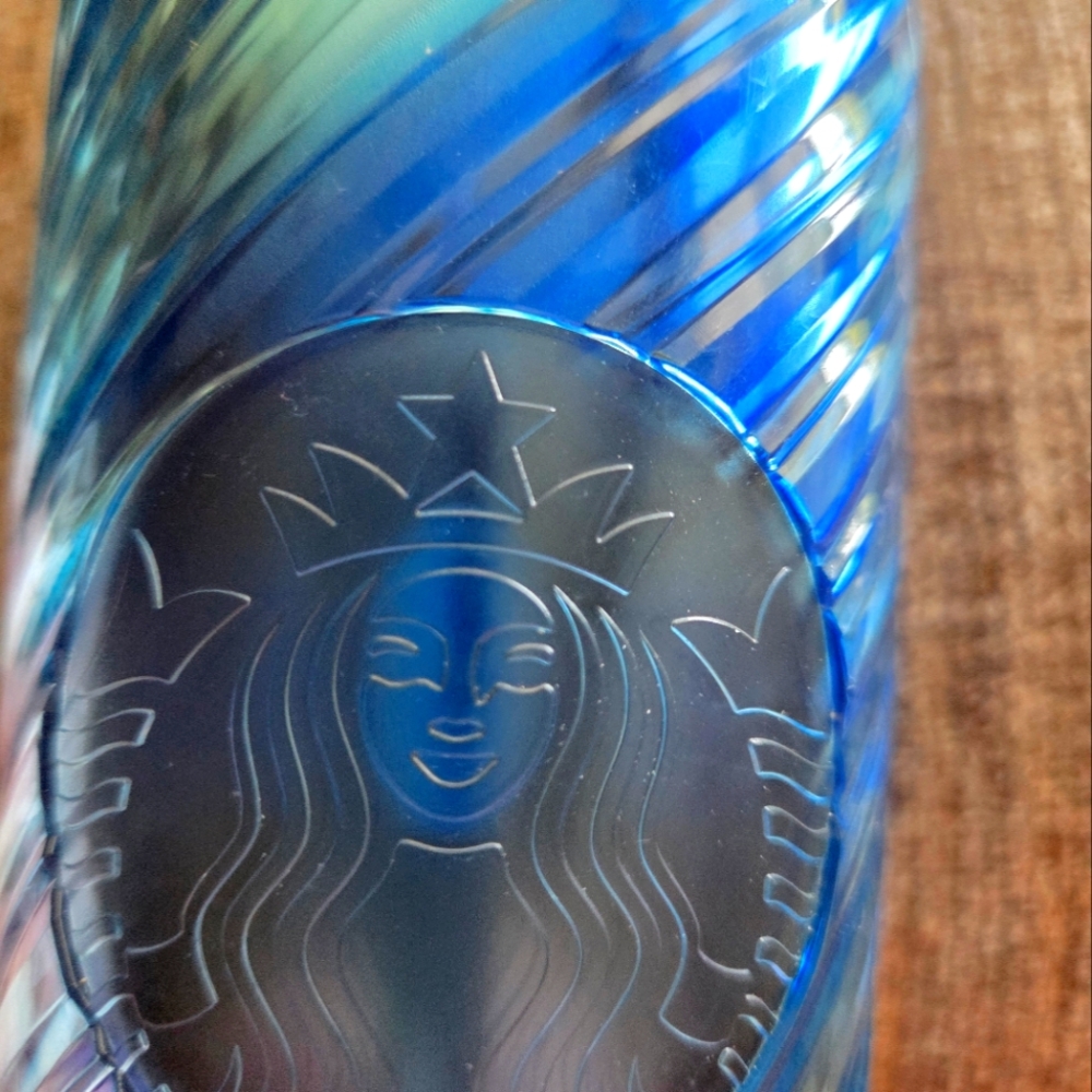 Starbucks Iridescent Blue Ribbin Swirl Sip Tumbler 16oz 2023 HOLIDAY